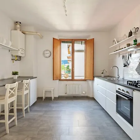 Beautiful 4bed Apt,sleeps 9 Nr Piazza Della Liberta * Florence